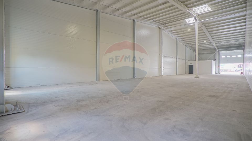 360sq.m Industrial Space for rent, Periferie area