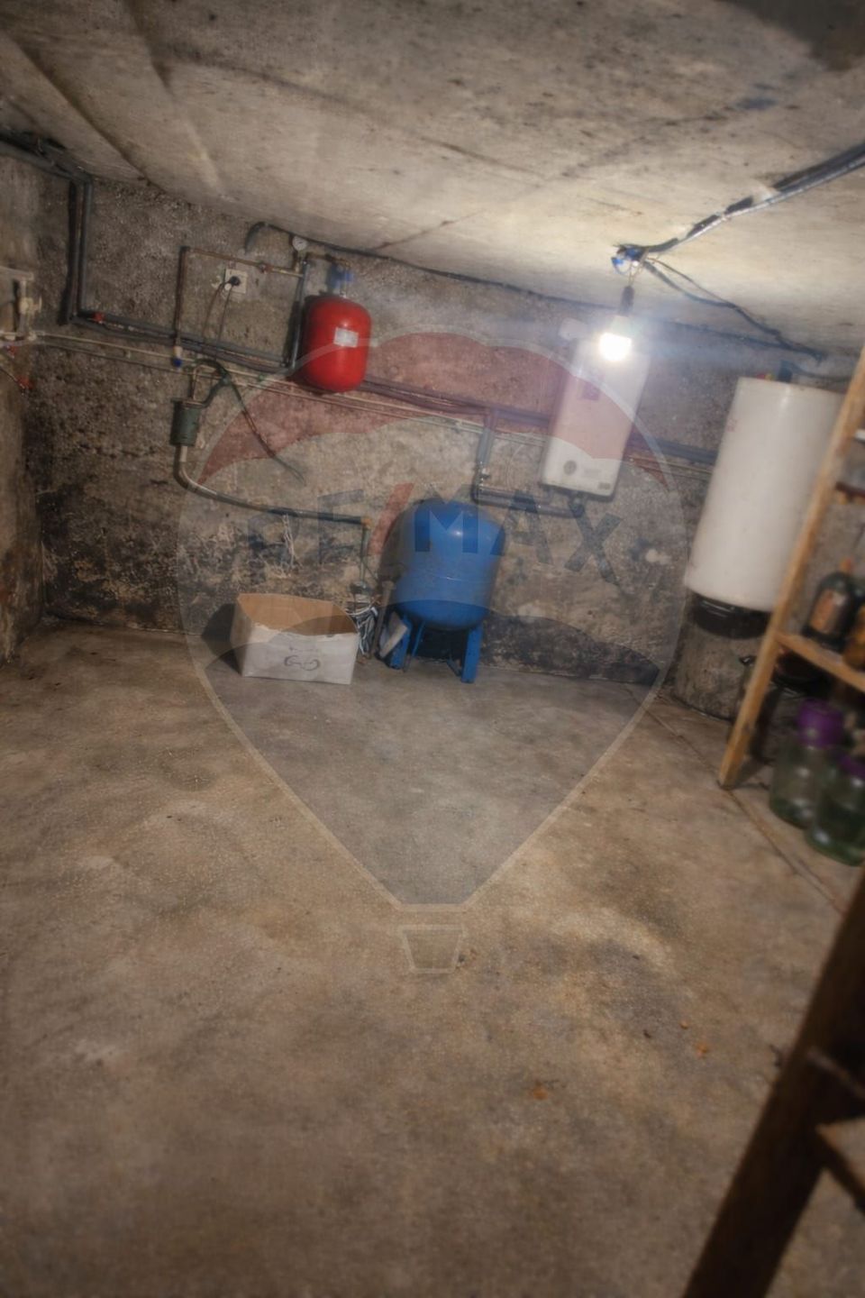 5 room House / Villa for sale