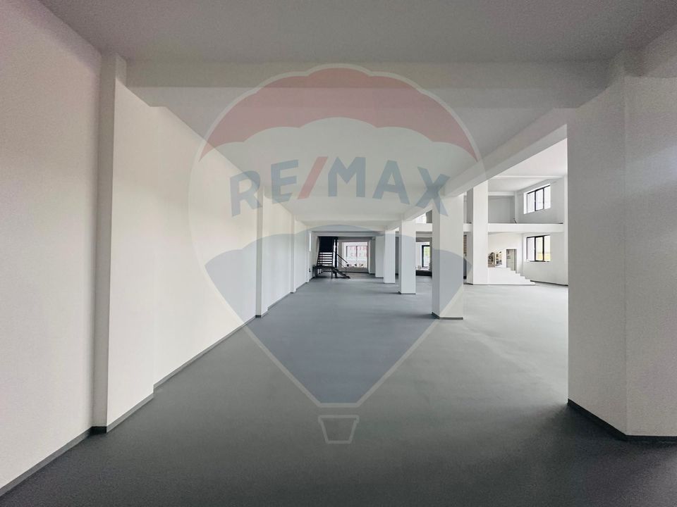 DE INCHIRIAT Spațiu comercial/showroom | 975 mp | Otopeni