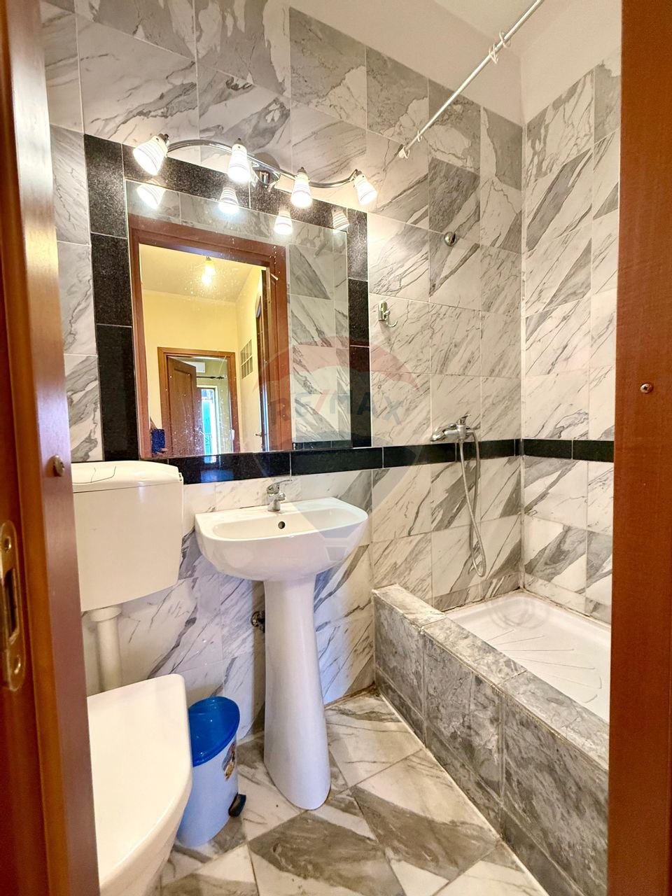 4 room House / Villa for sale