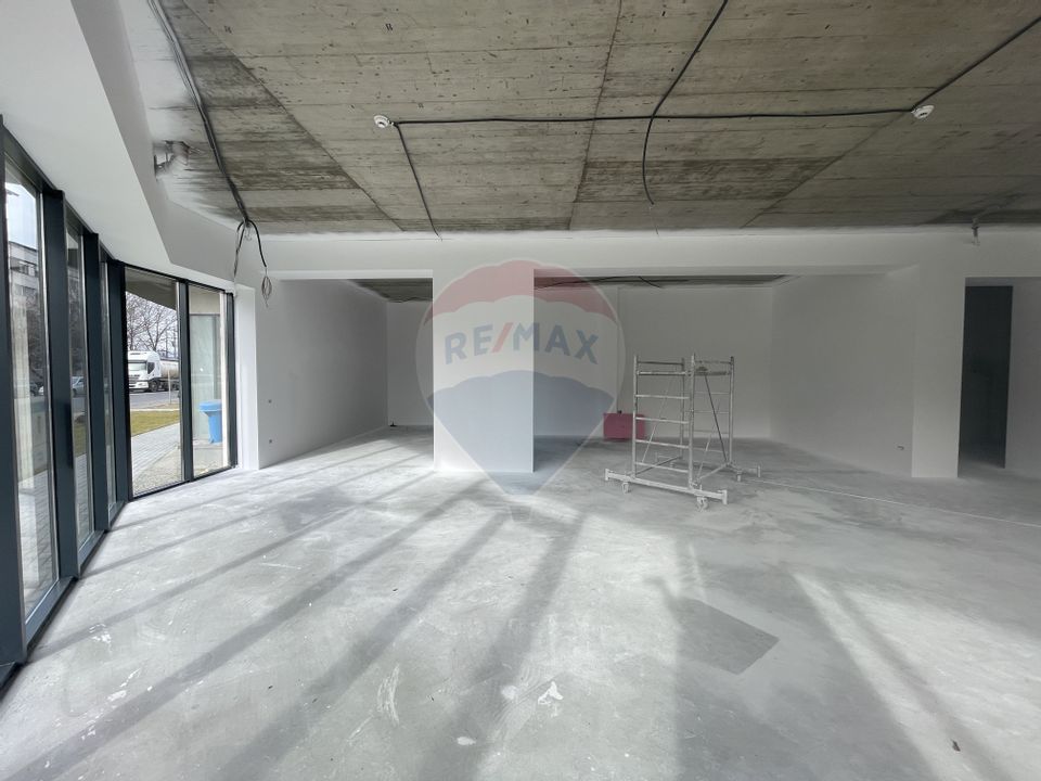 270sq.m Commercial Space for rent, Nord area