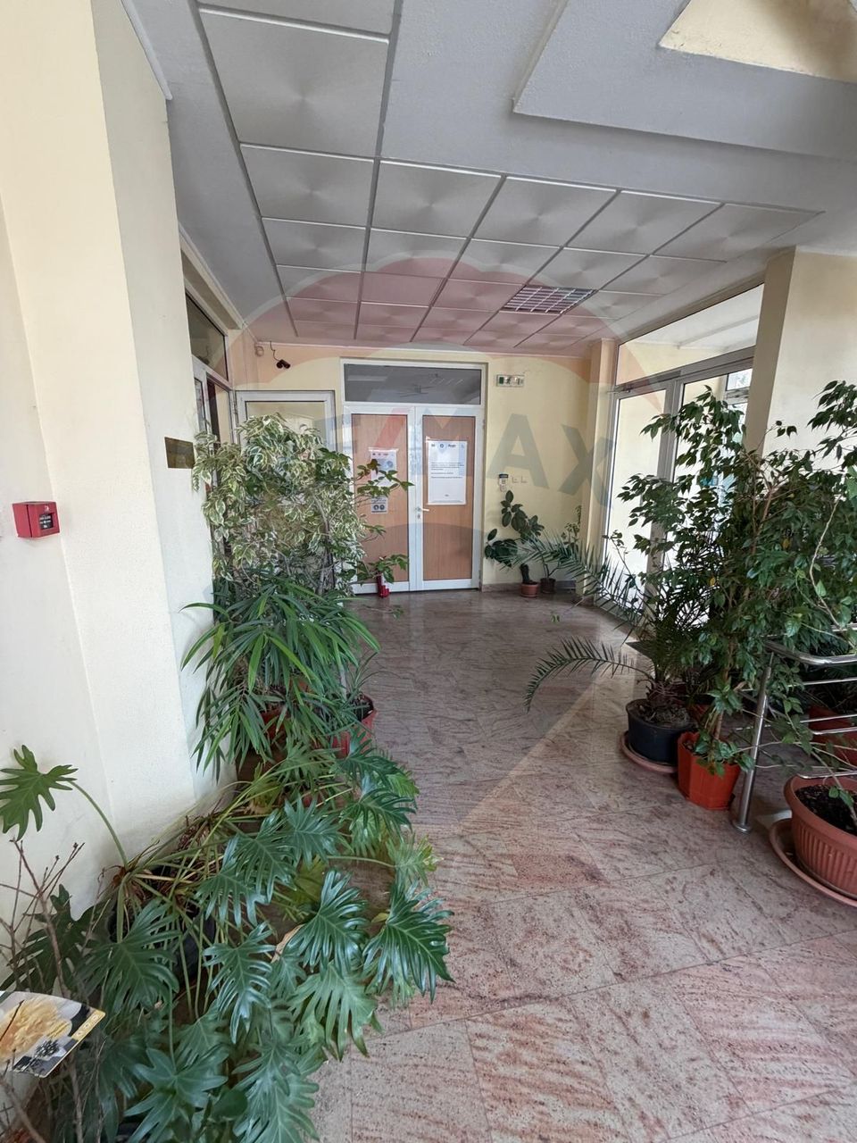 Cladire Birouri Stefan Cel Mare zona Ramada