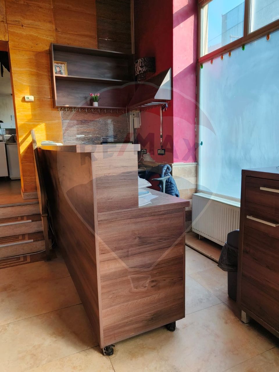 129sq.m Commercial Space for sale, Semicentral area