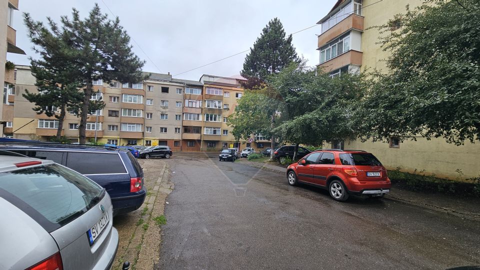 Apartament decomandat cu 2 camere în zona Burdujeni