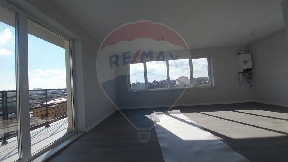 Apartament de vanzare cu 3 camere Zona Centrala -Dacia, Constanta