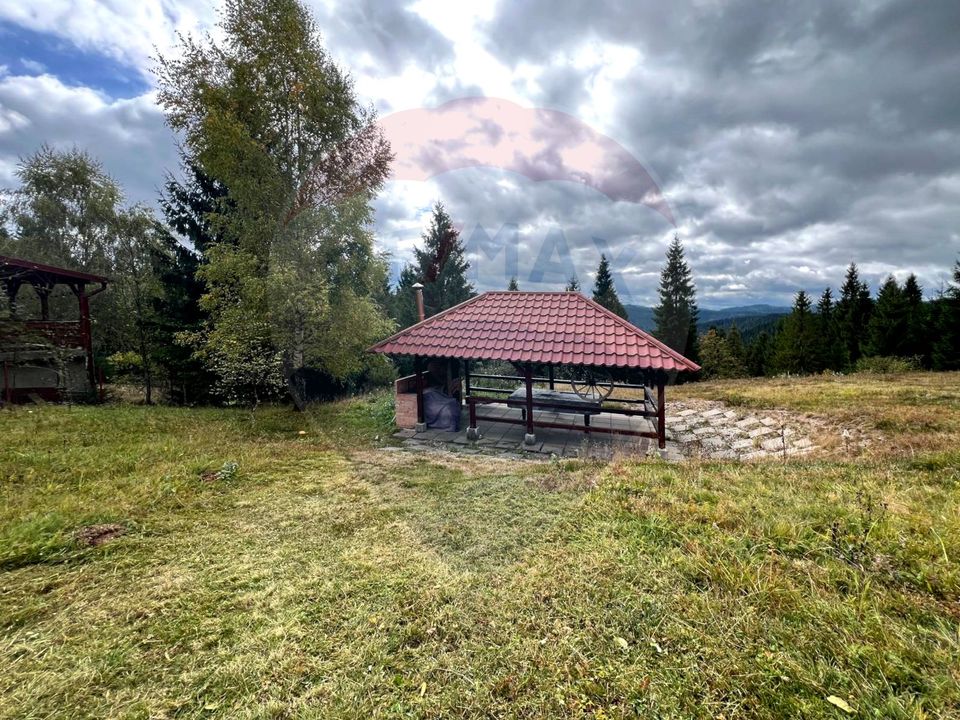 Casă de vacanță, de vânzare, pretabilă locuință sau afacere hotelieră