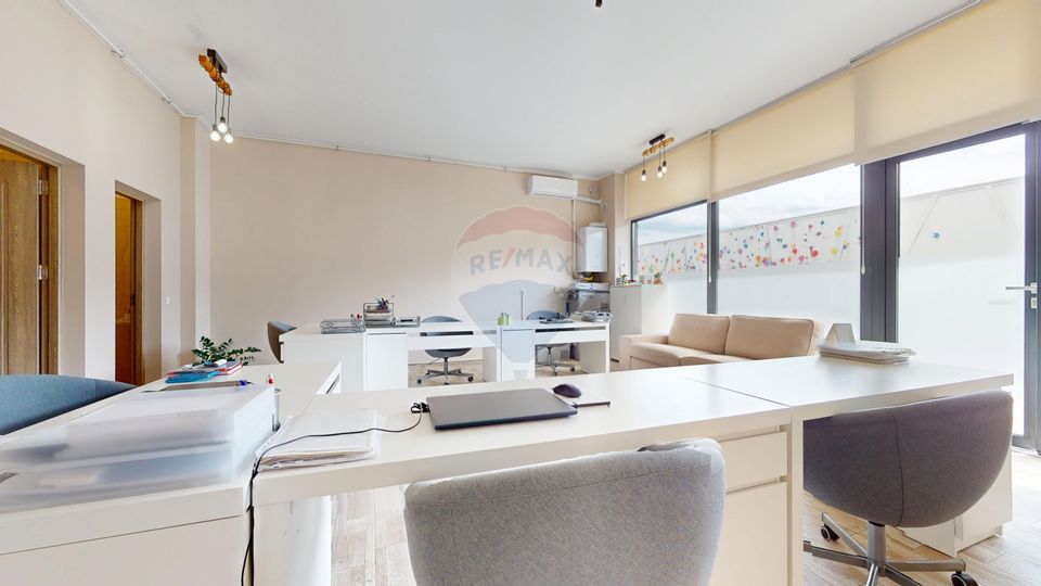 47sq.m Commercial Space for rent, Racadau area