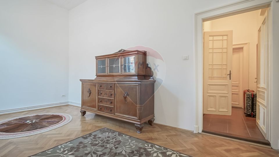 Apartament de închiriat in Centrul Istoric, pretabil regim hotelier
