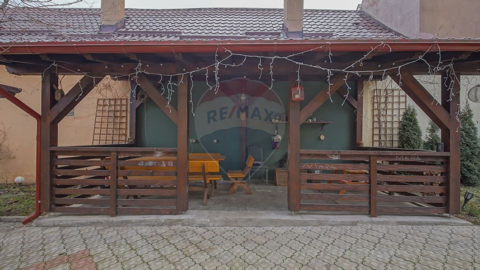 5 room House / Villa for sale, Brasovul Vechi area