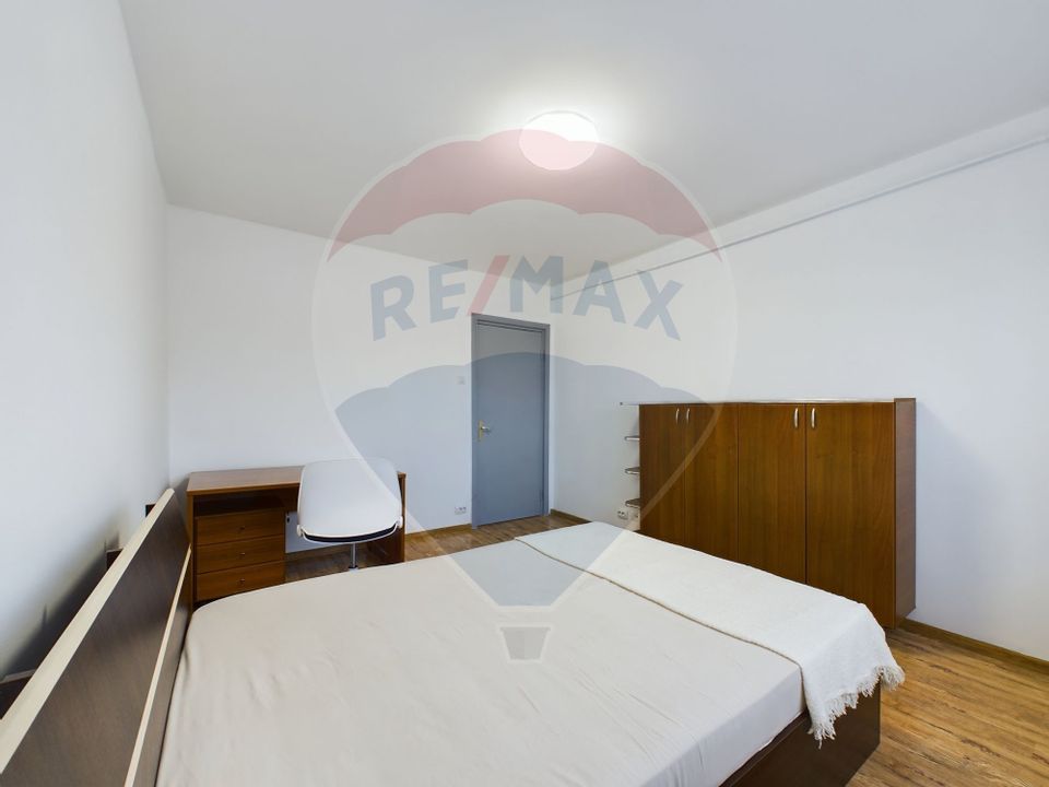 Apartament cu 4 camere de vânzare în zona Bucurestii Noi