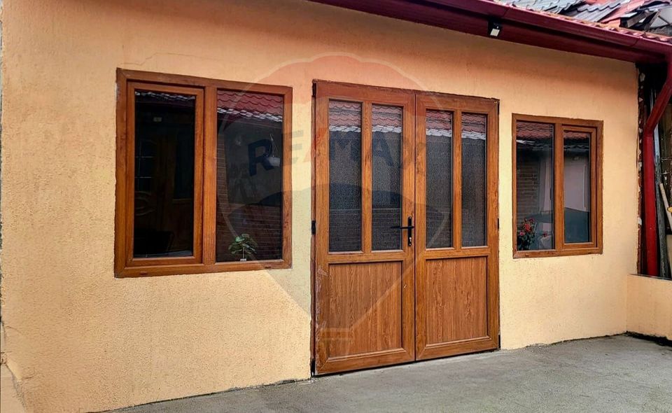 Casă de vanzare in zona Dâmbovița