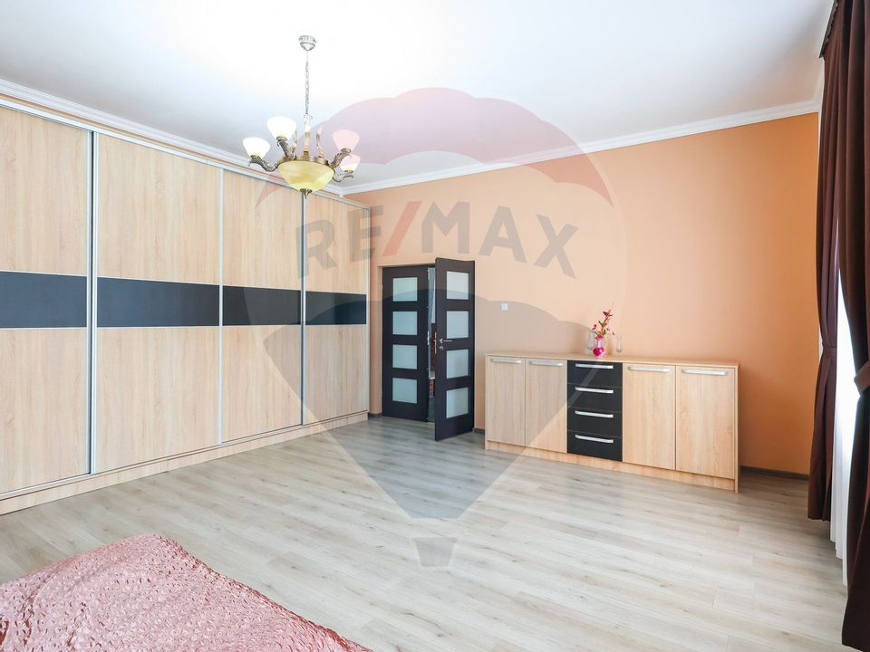 De vânzare apartament cu 3 camere, 100 mp util, Ultracentral