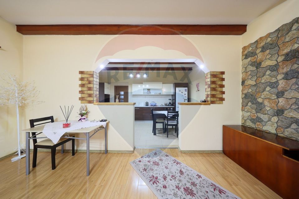 4 room House / Villa for sale