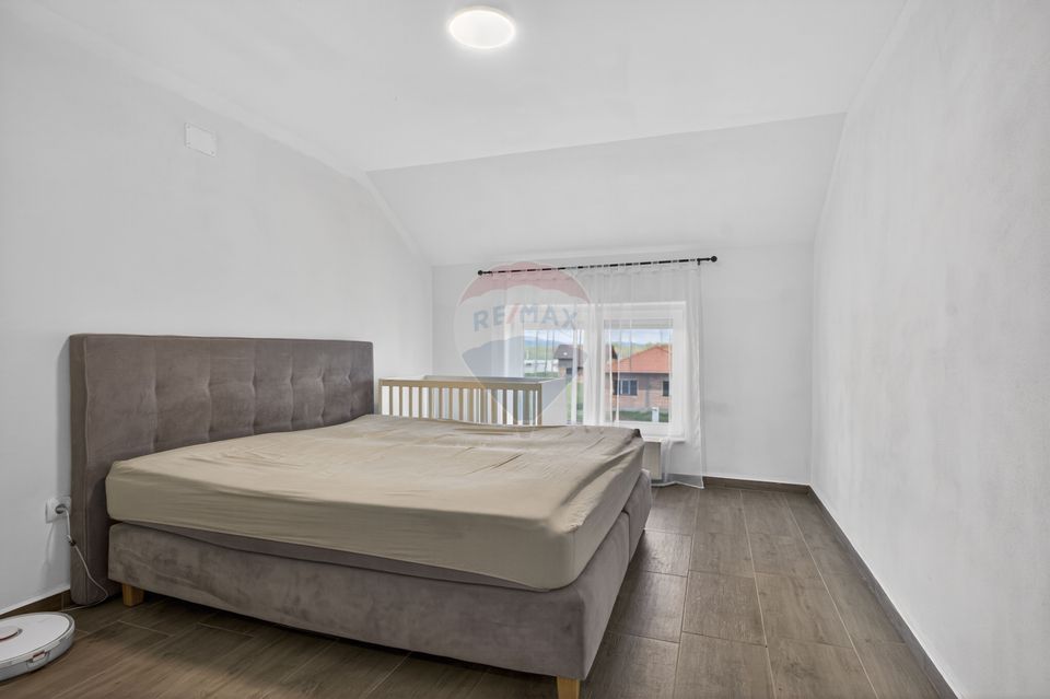 6 room House / Villa for sale