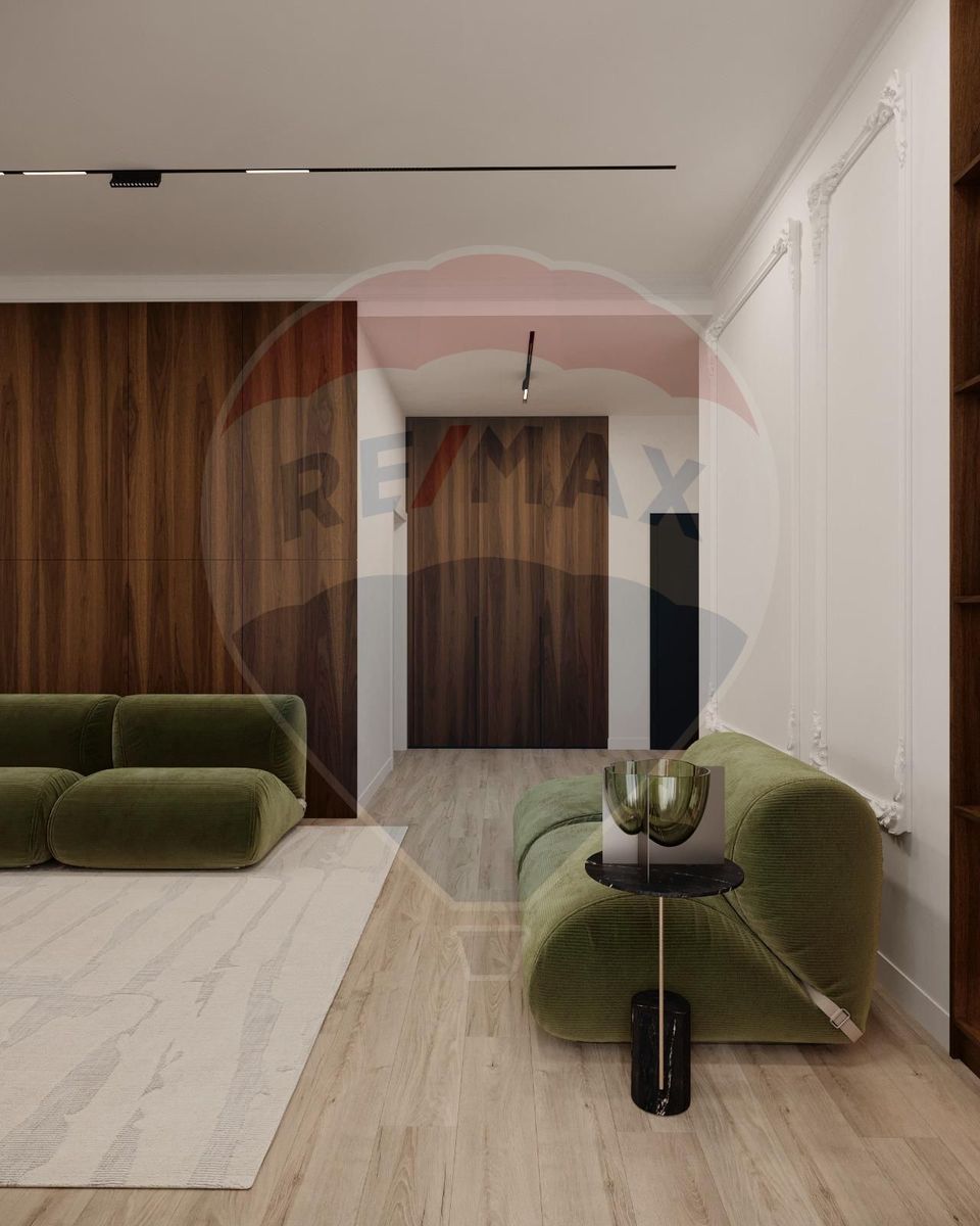 De vanzare | Studio | Iancu Nicolae