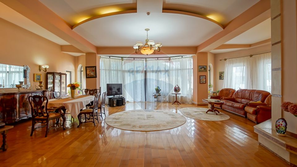 Casă / Vilă de vânzare – Strada Sitei nr. 42, Brașov