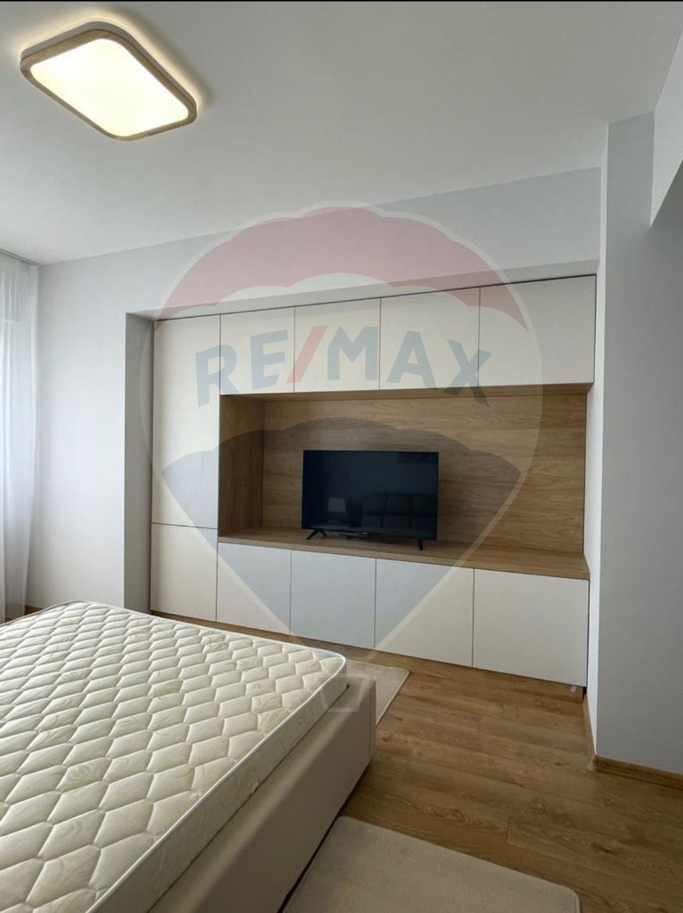 3 room Apartment for rent, Pipera area