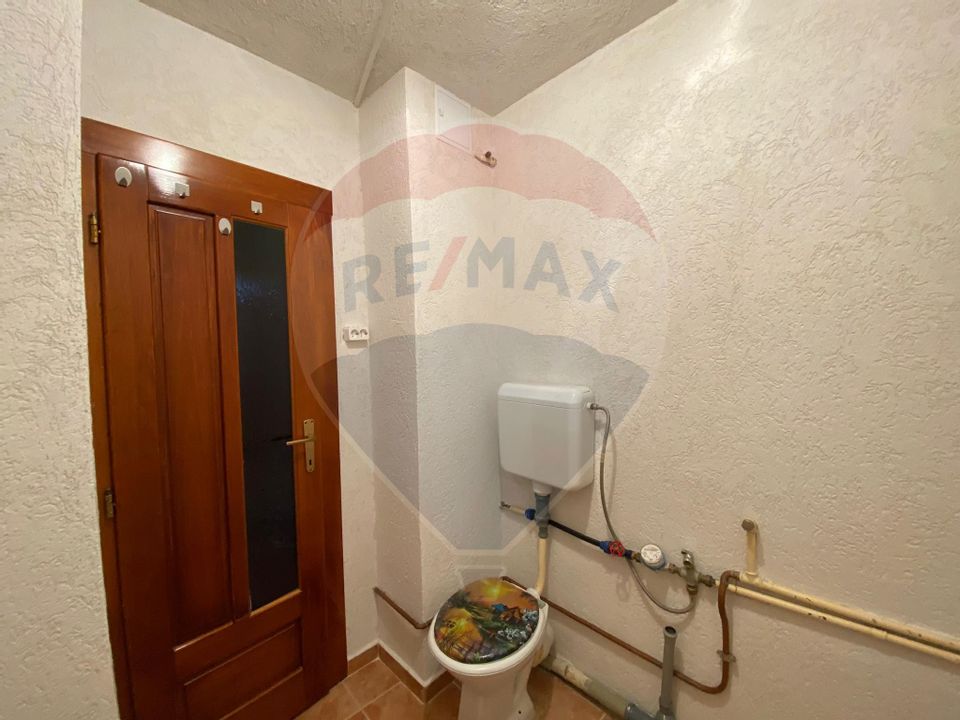 4 room Apartment for sale