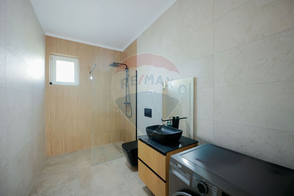 4 room House / Villa for sale