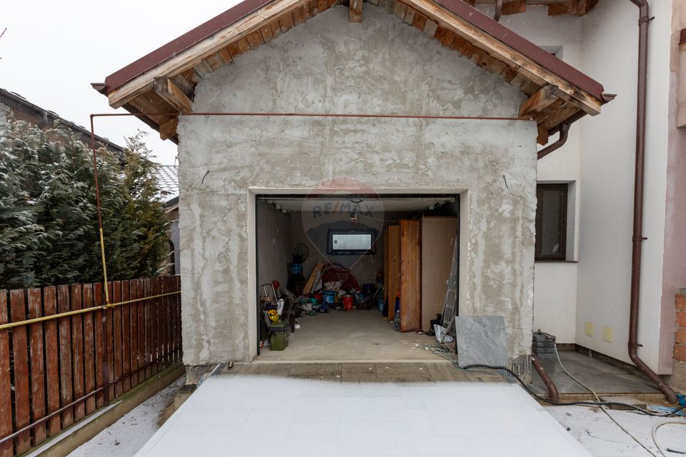 Casă / Vilă cu 4 camere de vânzare în Cartier - Gheraiesti