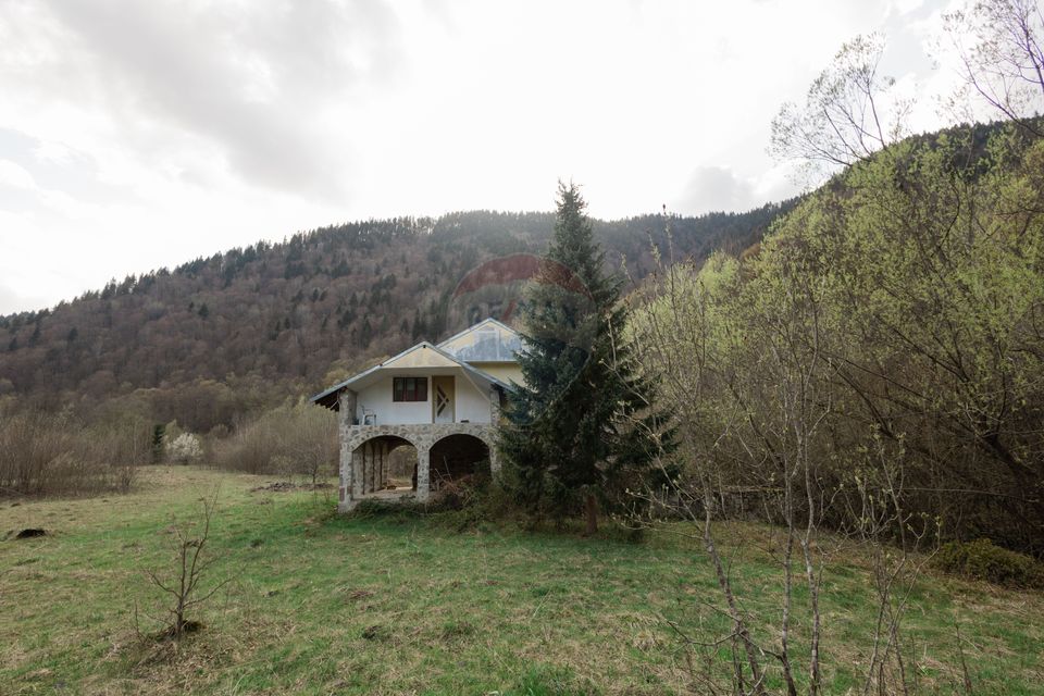 Land 30,283sqm Cazaci / Strada Principala DC 135