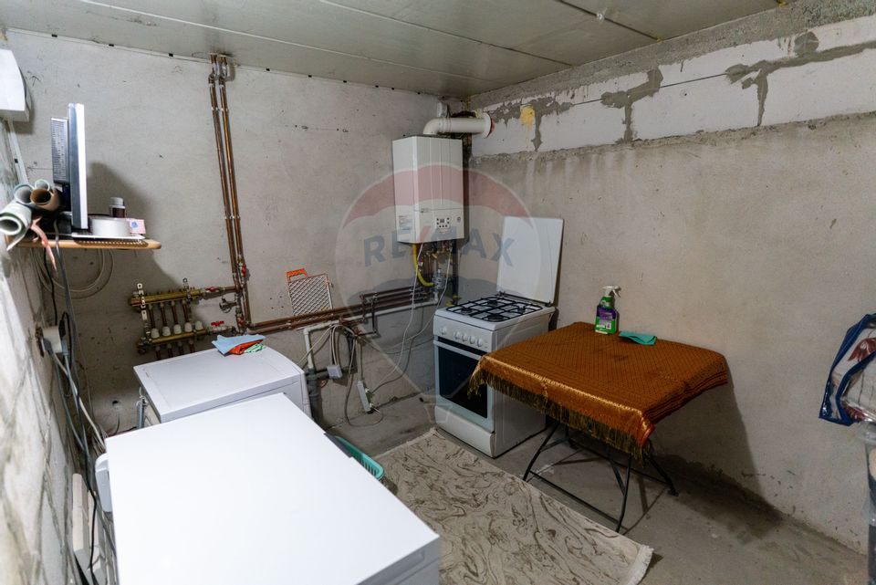 Casă / Vilă deosebita de vânzare, Hateg jud. Hunedoara