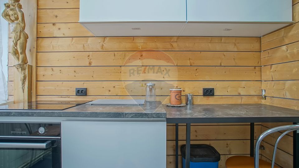 REZERVAT ! Apartament 3 camere Piața Teatrului