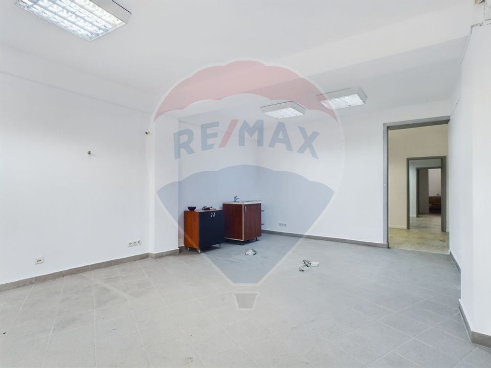 600sq.m Commercial Space for rent, Drumul Sarii area