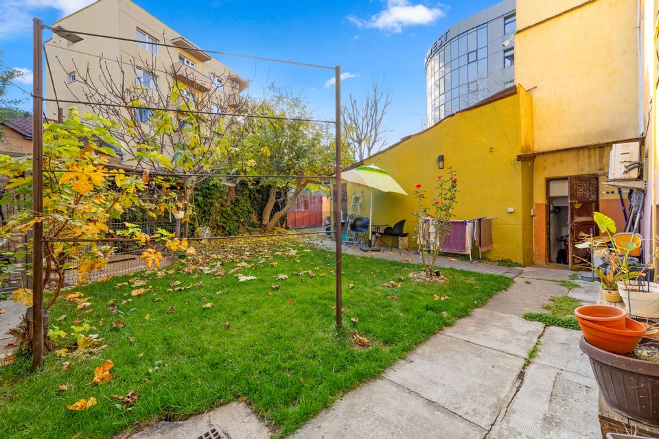 Casă spațioasă de închiriat pe Malul Mureșului