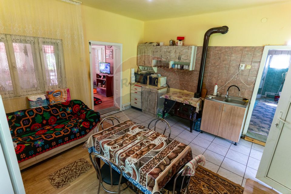 Casă / Vilă cu 3 camere de vânzare