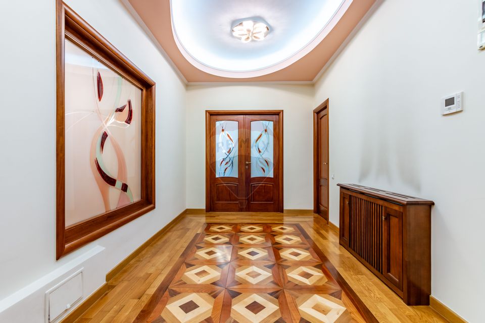 Villa with 11 rooms for sale Zagazului/Herastrau