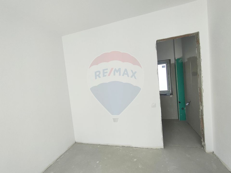 Casă cu 3 camere de vânzare în zona Turnisor