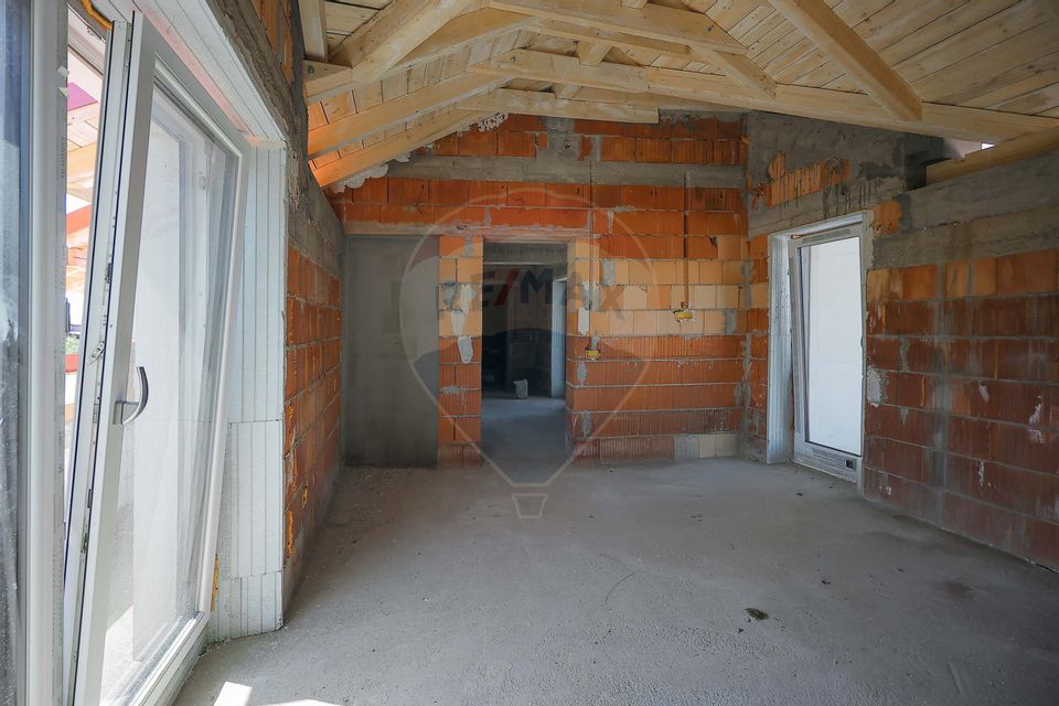 De vânzare casă cu un proiect deosebit, la roșu , Str. Gheorghe Doja