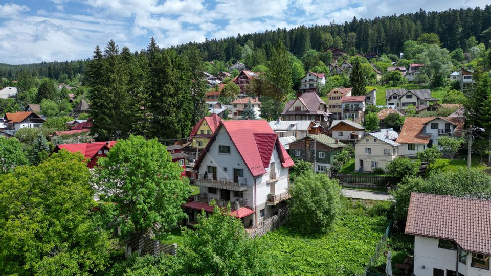 BOOKED - Villa in Busteni with Superb View of the Bucegi Mountains!