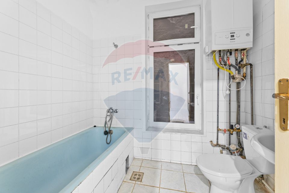 134sq.m Office Space for rent, Central area