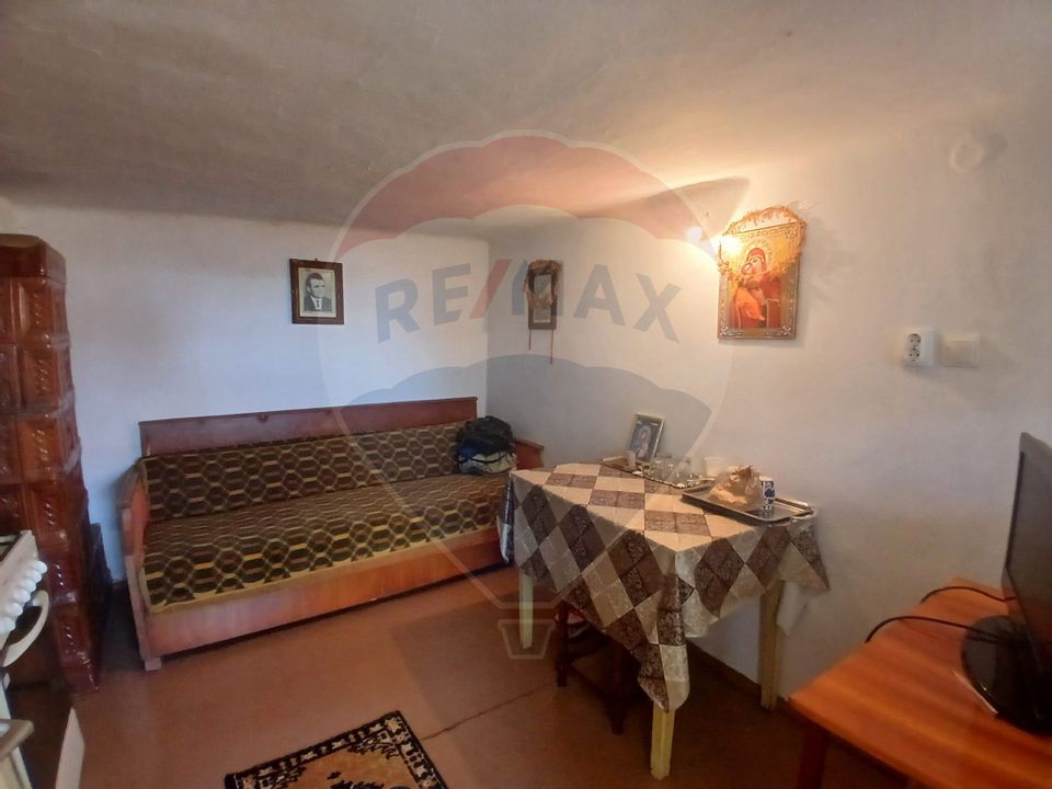 4 room House / Villa for sale, Periferie area