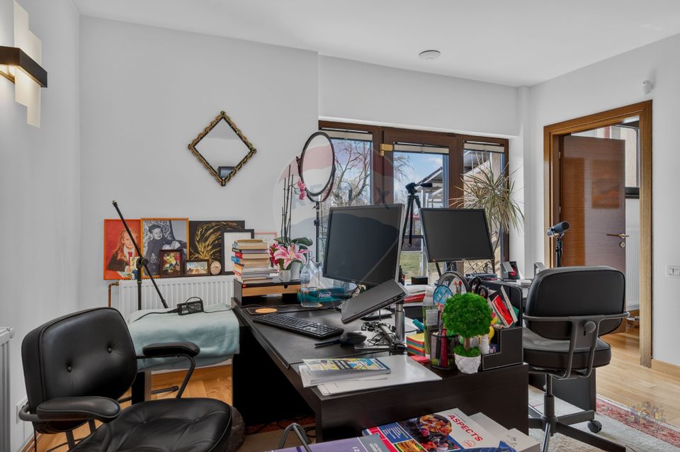 Vila cu design spectaculos, tehnologie smart & lifestyle complet