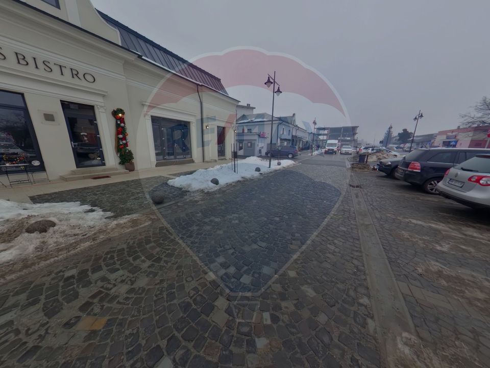 320sq.m Commercial Space for rent