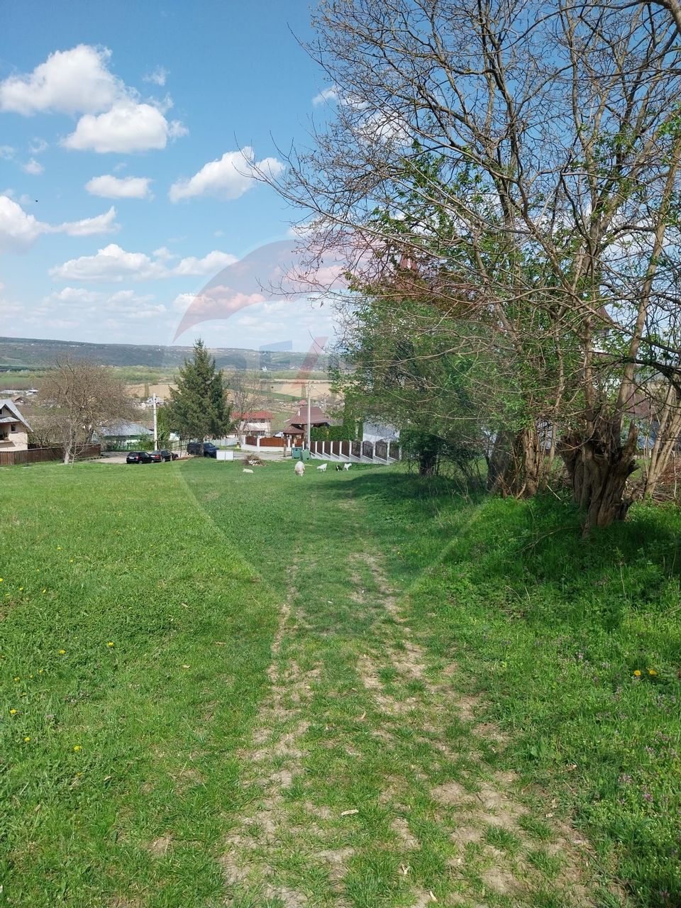 Teren 2,600 mp  sat. Lespezi com.  Gârleni,  Strada Preot Cezar Negru