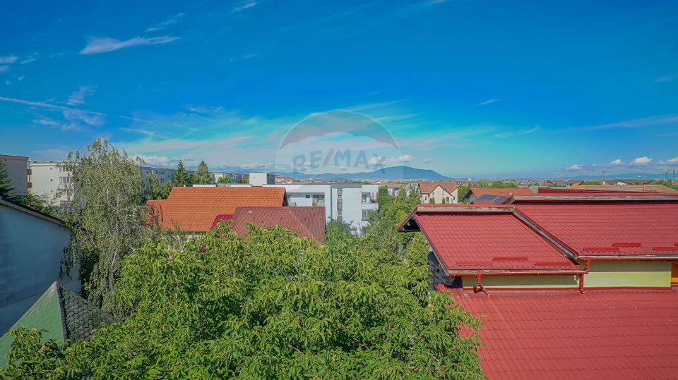 3 room Apartment for sale, Tractorul area