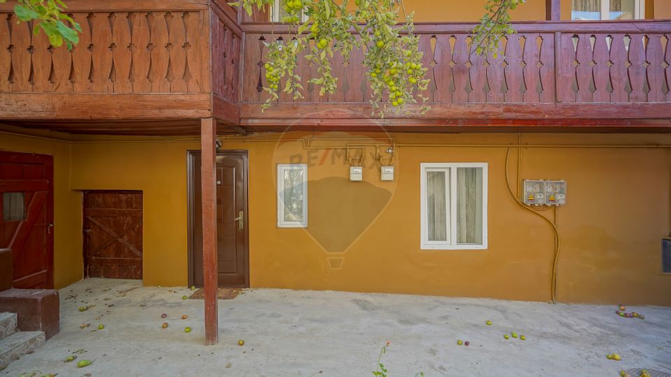 Detached house for sale in Șcheii Brașovului!