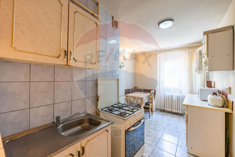 Apartament 2 camere de închiriat - Zona Aurel Vlaicu