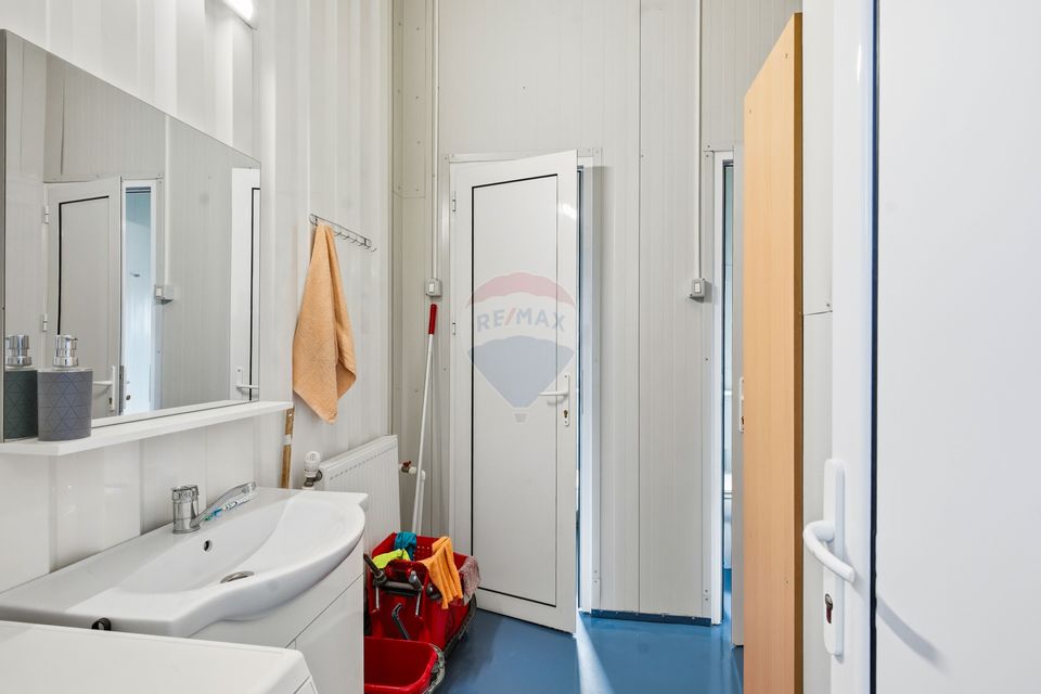 Hală Multifuncțională de Vânzare 600mp și Teren 924mp în Bucium - Iași