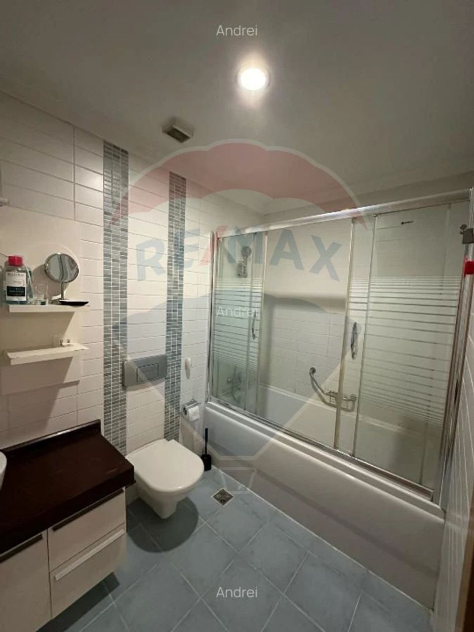 Apartament cu două camere de închiriat – Emerald Residence,  Lacul Tei