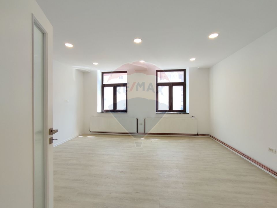 35sq.m Office Space for rent, Centrul Istoric area