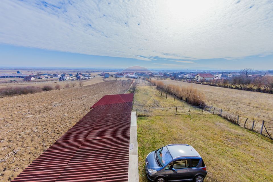 Casă nouă de vânzare