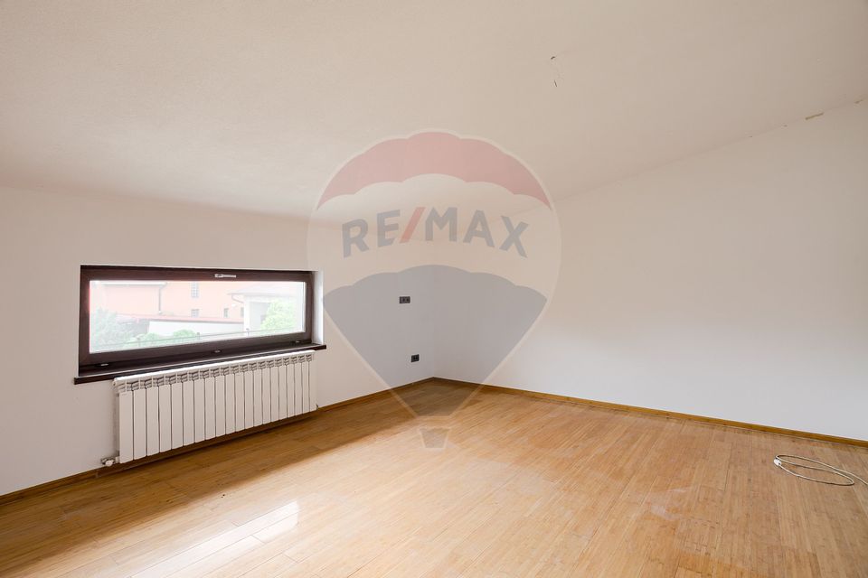 Spațiu comercial de 190 mp de închiriat în zona Subcetate