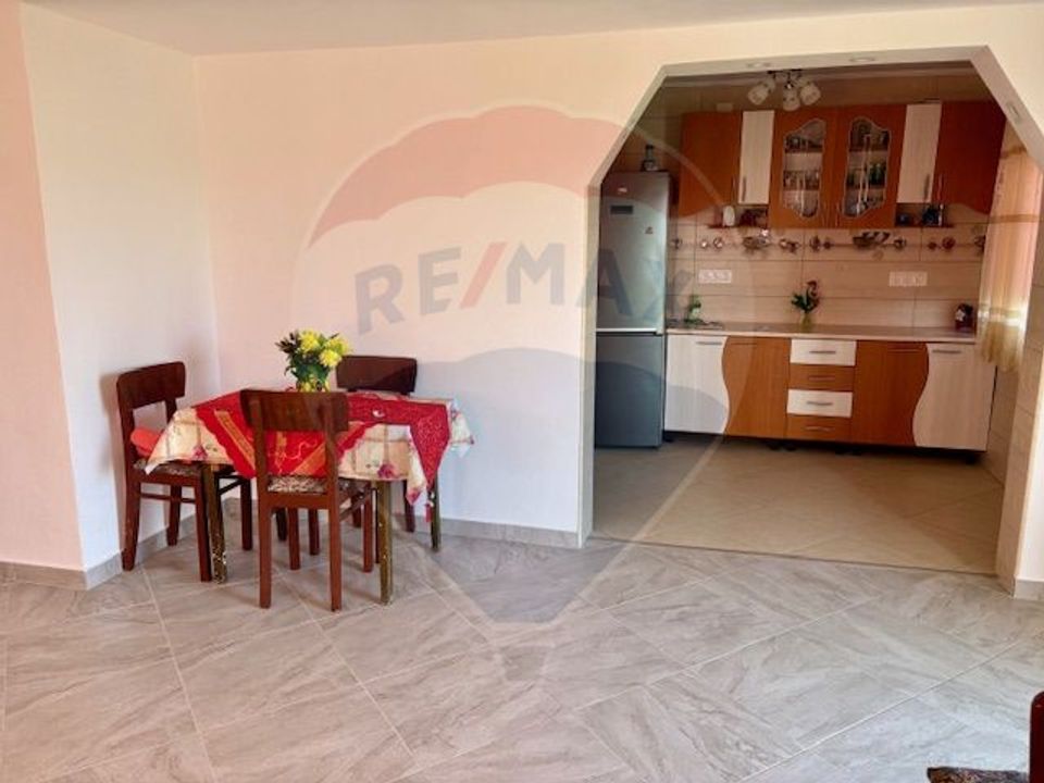 5 room House / Villa for sale