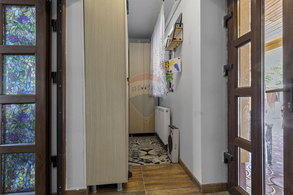 Casă complet renovata cu teren 648 mp de vanzare in Gradiste,Arad