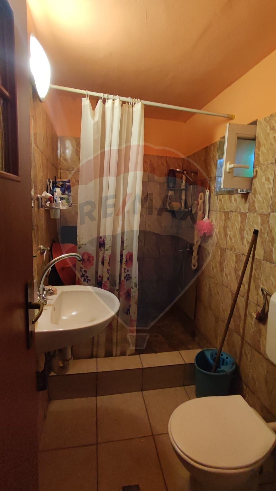 Casă cu 4 camere si teren de vânzare in com. Husasau de Tinca/Fonau